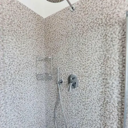 Lino Apartment